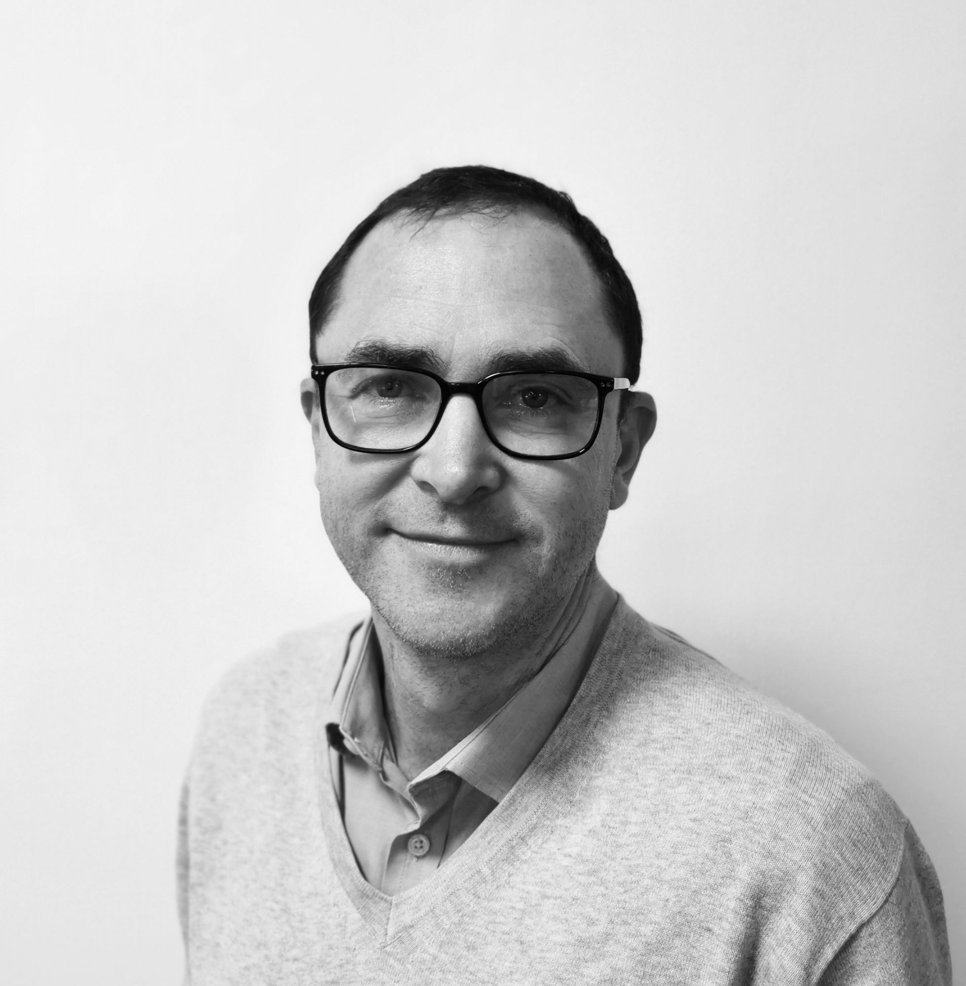 Andre_BW_ecube_profile.jpg